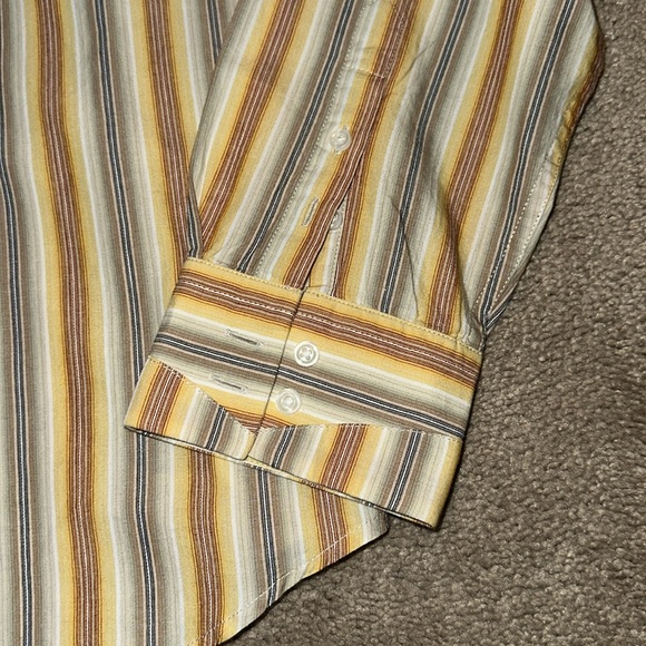 Men’s large DKNY button up shirt. - Picture 3 of 5